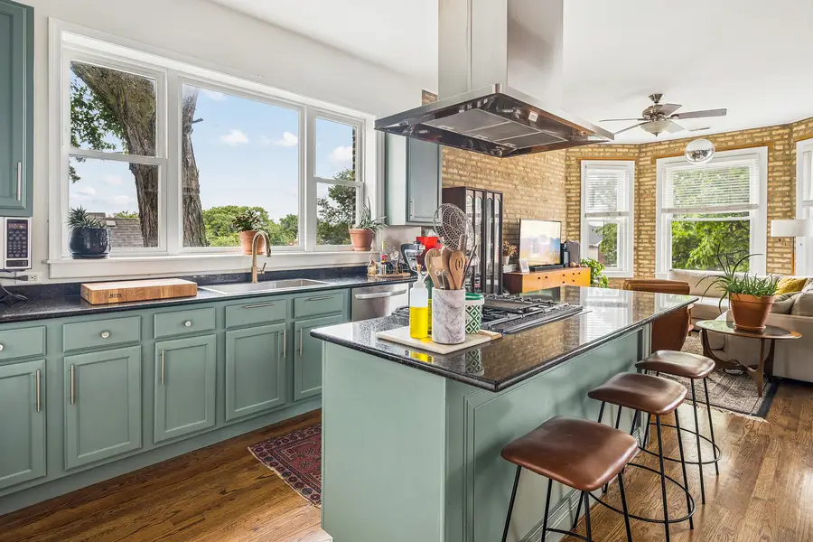 Address Withheld By Seller, Chicago, IL 60647 - #2