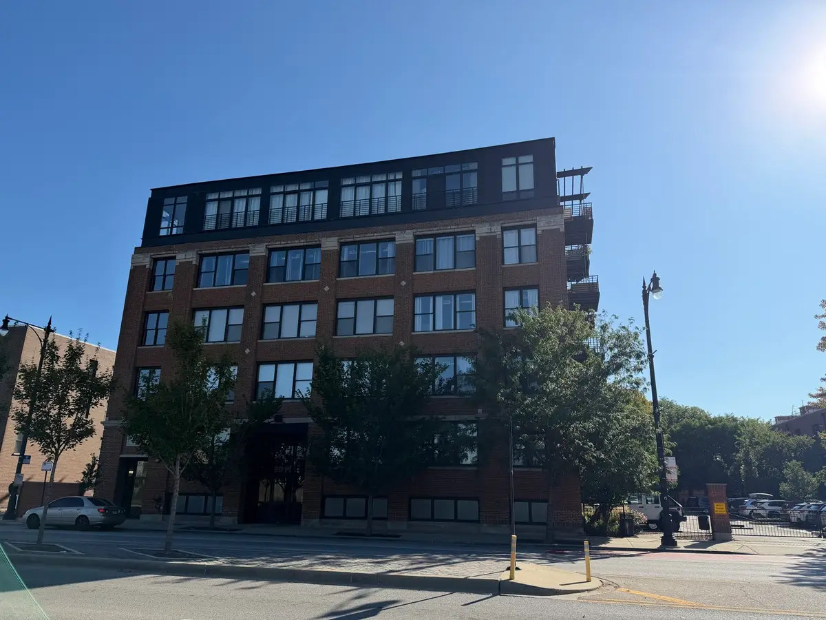 2911 N Western Avenue #111, Chicago, IL 60618 - #1