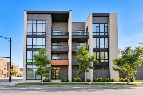 2405 W Iowa Street #402, Chicago, IL 60622