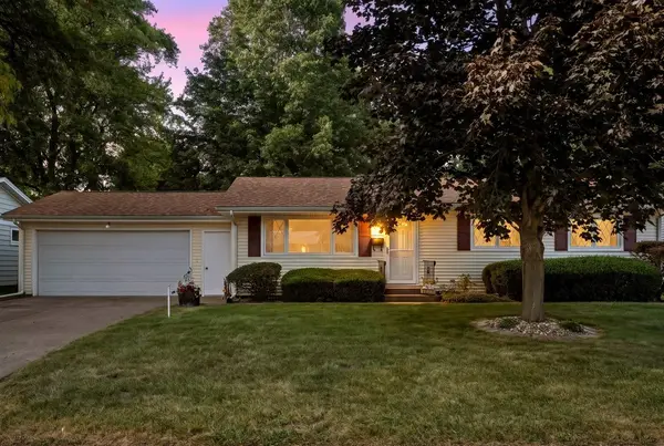 543 40th Avenue, East Moline, IL 61244