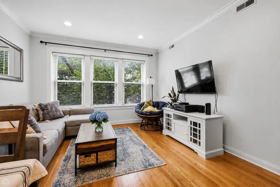 2152 W Ainslie Street #D3, Chicago, IL 60625 - #3
