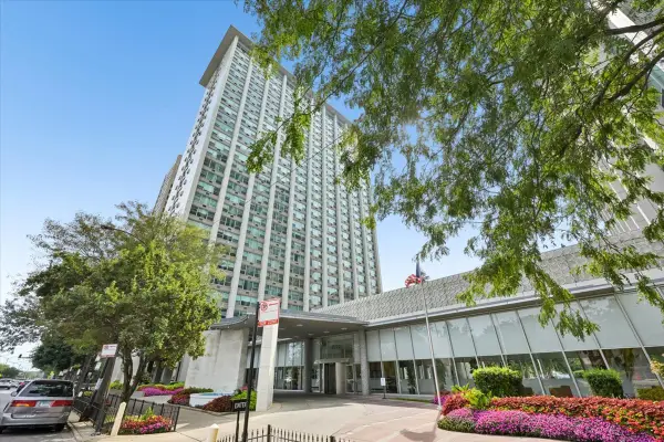 3600 N Lake Shore Drive #2209, Chicago, IL 60613