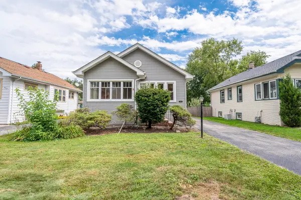 527 S Summit Avenue, Villa Park, IL 60181