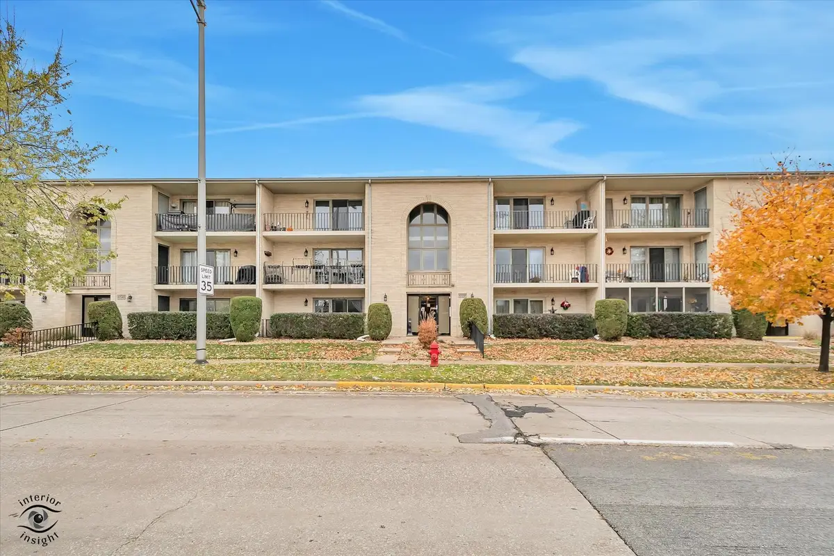 10538 Central Avenue #1-S, Chicago Ridge, IL 60415 - #1
