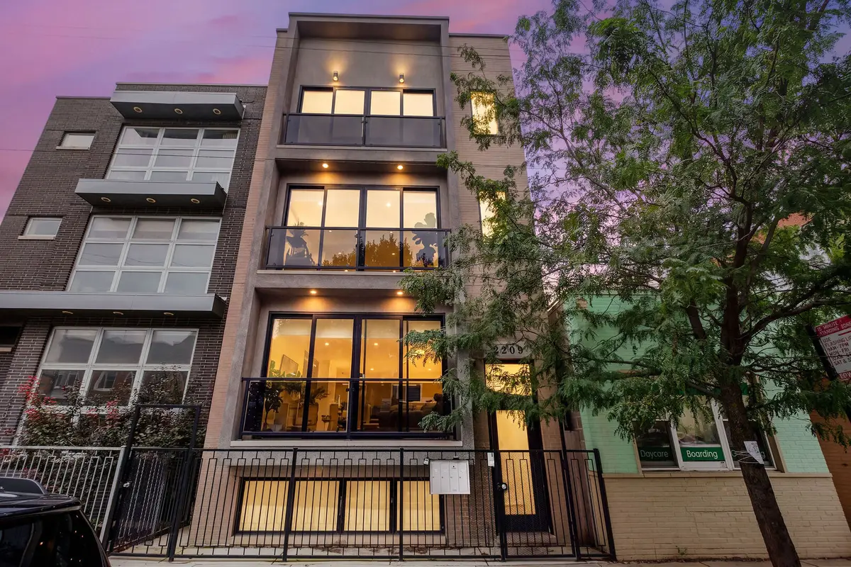 2209 W Belmont Avenue #2, Chicago, IL 60618 - #1