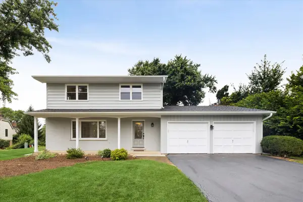 2S380 Golfview Drive, Glen Ellyn, IL 60137