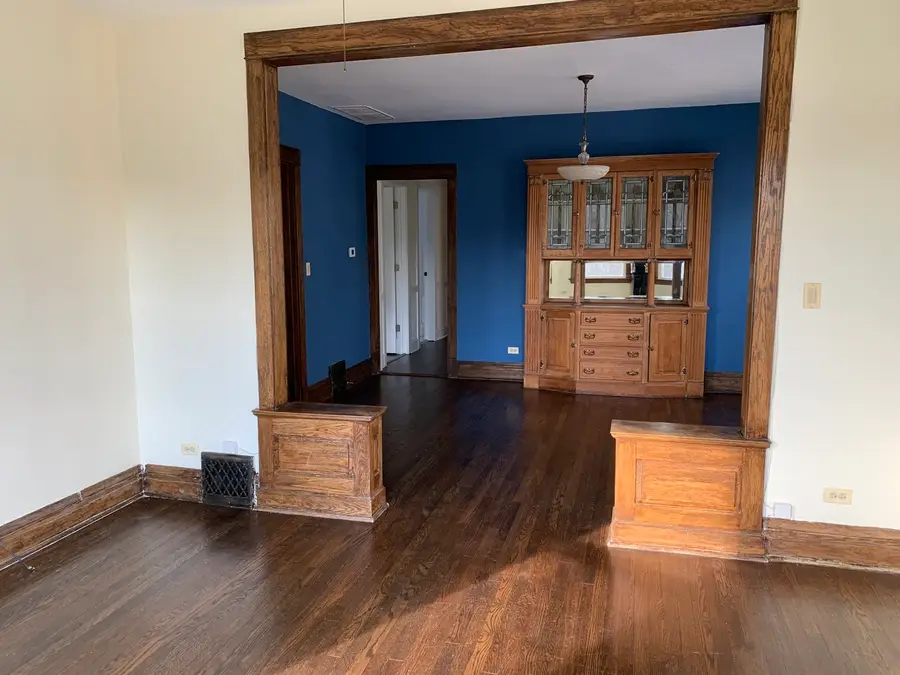 5102 W Sunnyside Avenue, Chicago, IL 60630 - #2