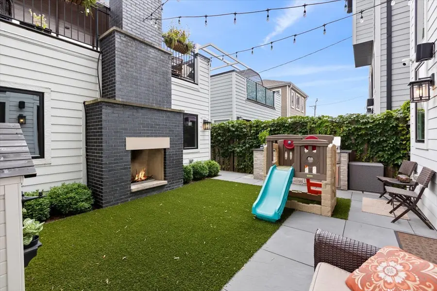 4100 N Oakley Avenue, Chicago, IL 60618 - #3