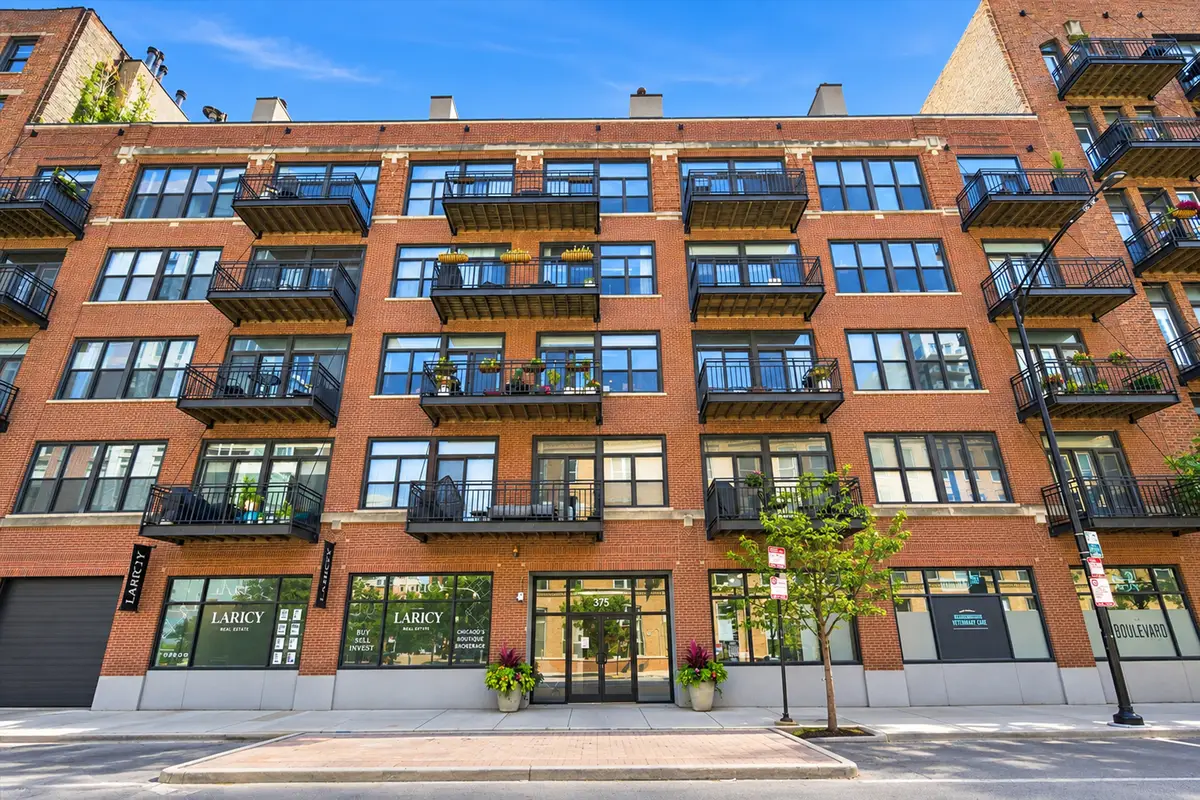 375 W Erie Street #412, Chicago, IL 60654 - #1