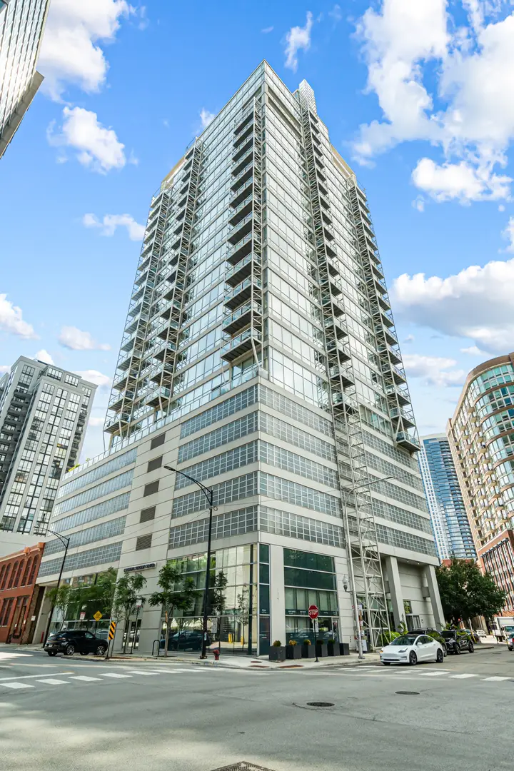653 N Kingsbury Street #2402, Chicago, IL 60654 - #1