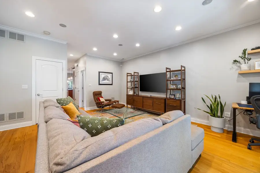 2441 N Fairfield Avenue #1, Chicago, IL 60647 - #2