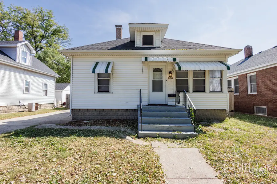 820 S 6th Avenue, Kankakee, IL 60901 - #2