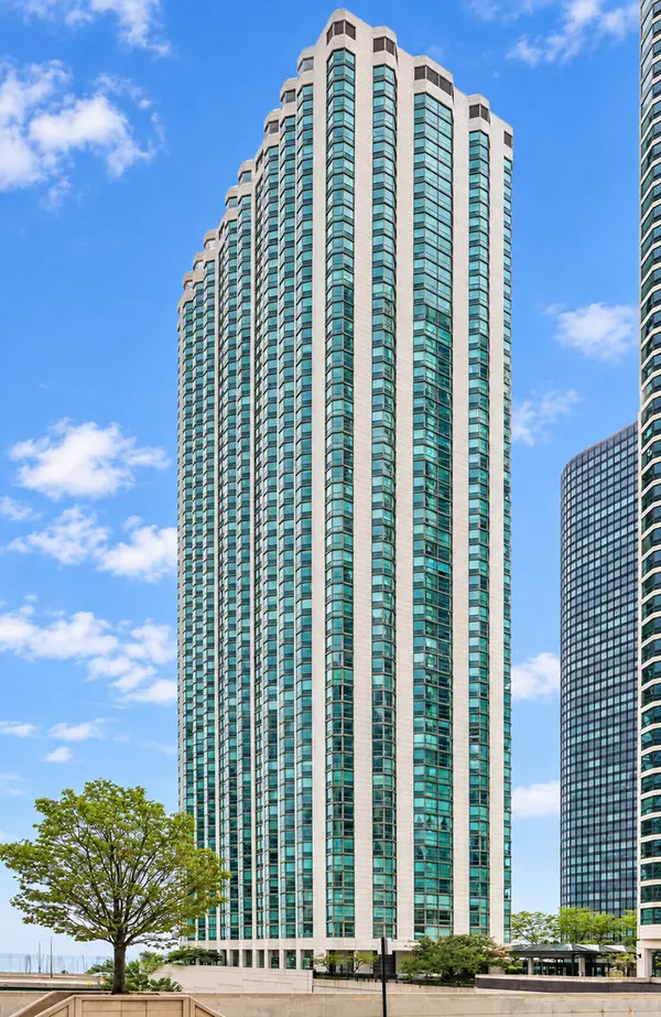 Address Withheld By Seller, Chicago, IL 60601