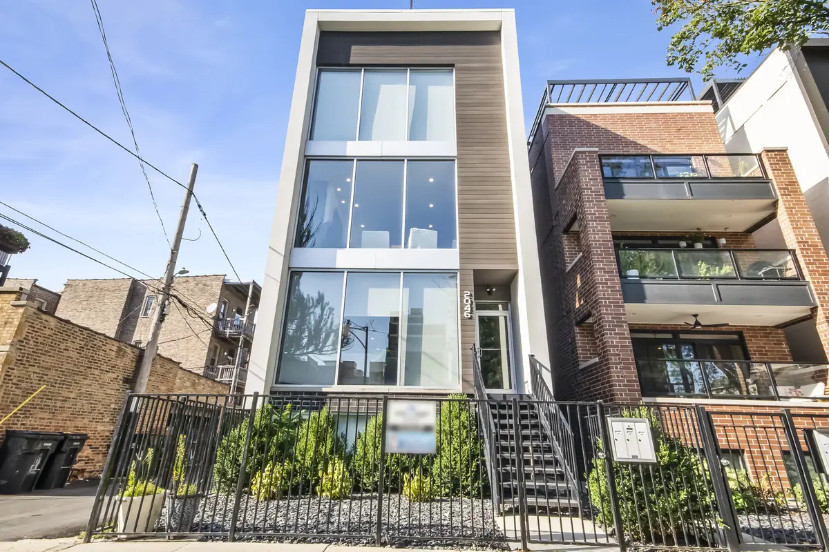 2046 W Rice Street #2, Chicago, IL 60622 - #1