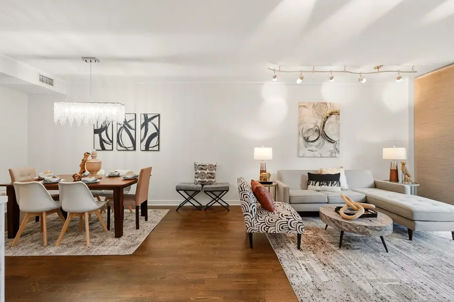 744 N Clark Street #305, Chicago, IL 60654 - #3