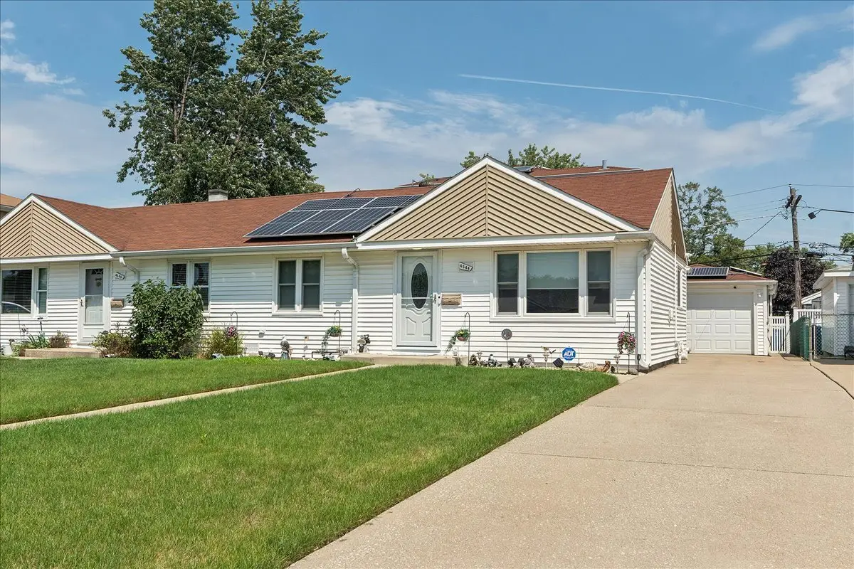 4544 W 89th Street, Hometown, IL 60456 - #1