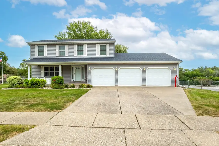 3715 Fairhaven Road, Davenport, IA 52807 - #3