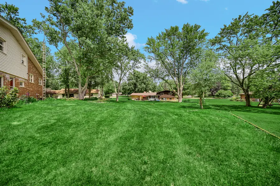 205 Sharon Drive, Sleepy Hollow, IL 60118 - #3