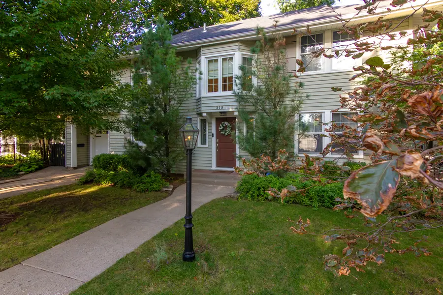 315 Ridgewood Avenue, Davenport, IA 52803 - #2