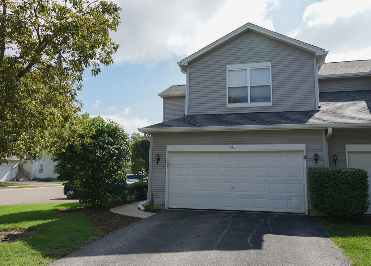 143 Woodland Circle, North Aurora, IL 60542 - #1