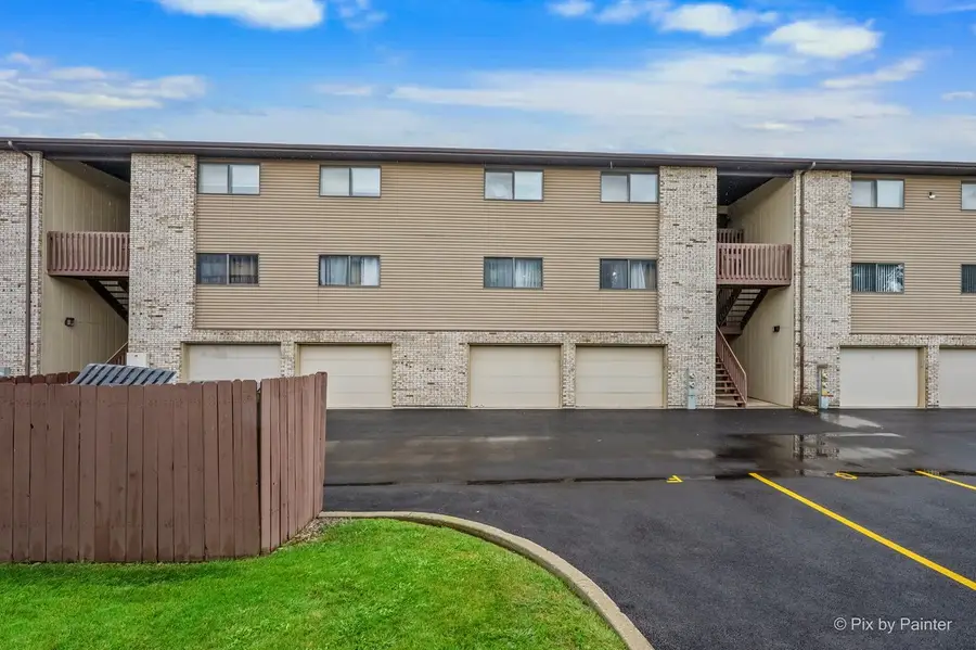 695 Dean Drive #E, South Elgin, IL 60177 - #2