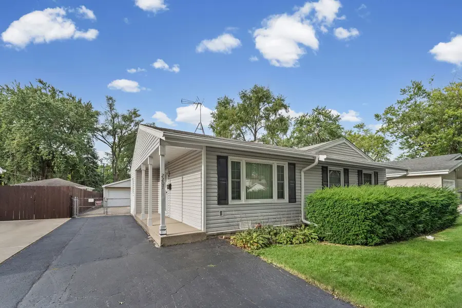 2207 Kingfisher Lane, Rolling Meadows, IL 60008 - #2