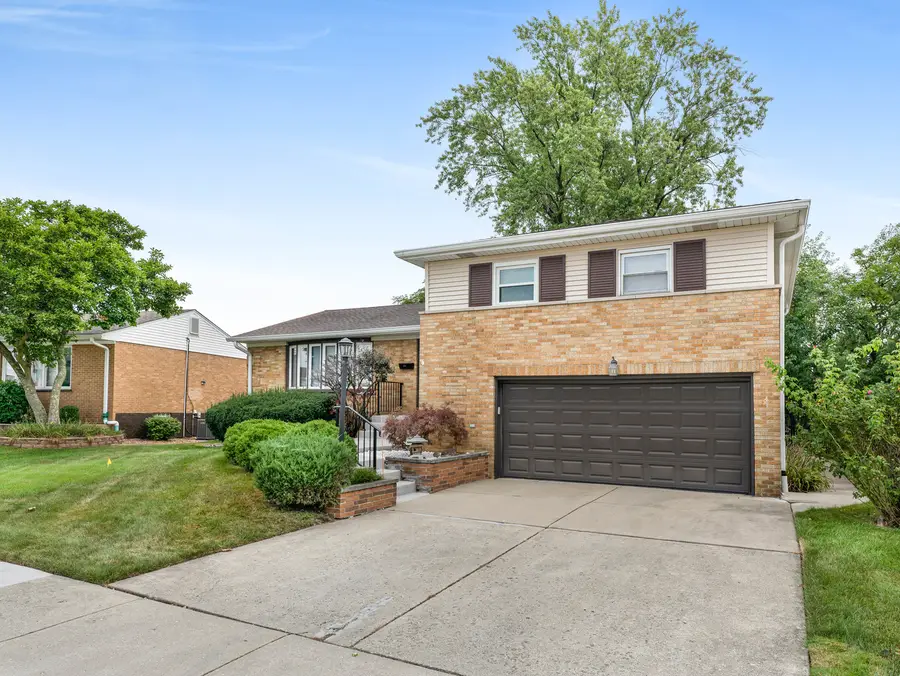 661 Winston Drive, Melrose Park, IL 60160 - #3