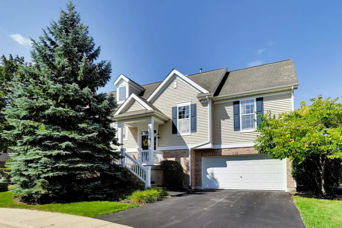 612 N Hidden Prairie Court, Palatine, IL 60067 - #1