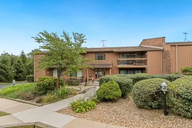 8090 Garfield Avenue #3-1, Burr Ridge, IL 60527 - #1