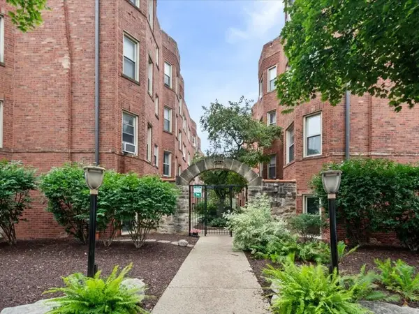 4128.5 N Kedvale Avenue #306, Chicago, IL 60641