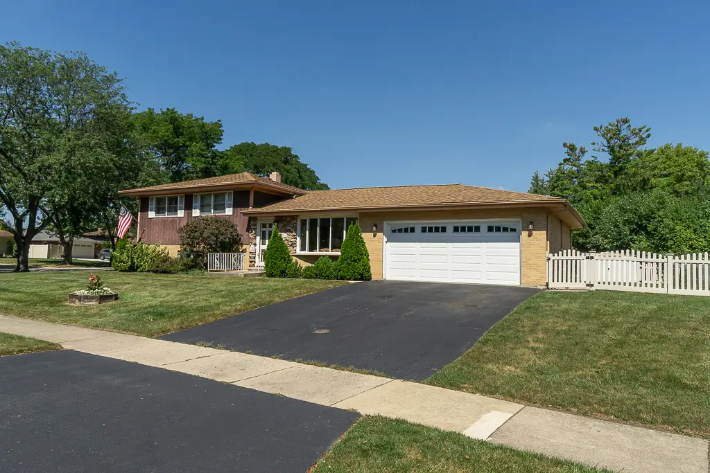 1101 N Millns Lane, Addison, IL 60101 - #1