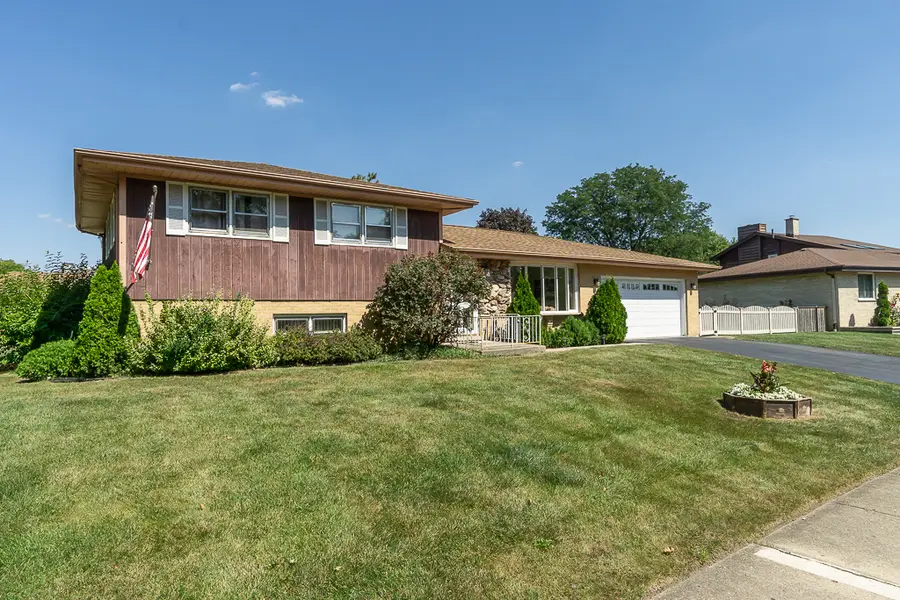 1101 N Millns Lane, Addison, IL 60101 - #2