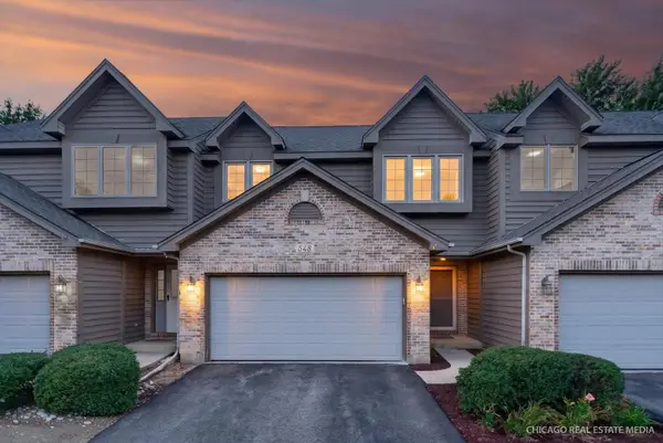 548 Silver Aspen Circle #548, Crystal Lake, IL 60014