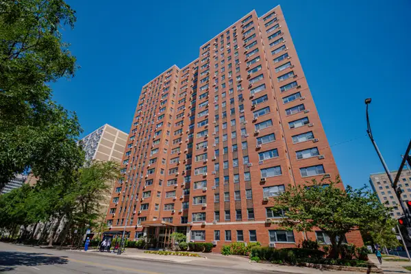 2909 N Sheridan Road #1705, Chicago, IL 60657