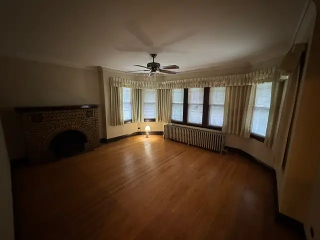 2842 Wisconsin Avenue, Berwyn, IL 60402 - #3