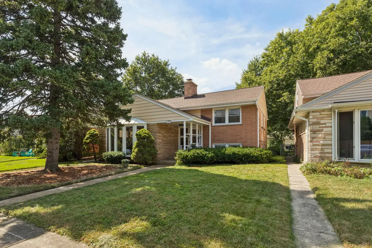 7920 Kenneth Avenue, Skokie, IL 60076 - #1
