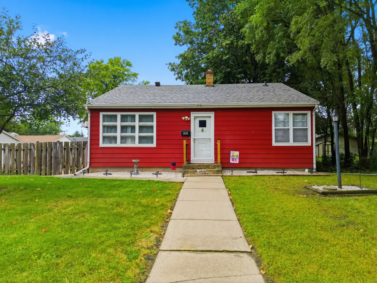908 W 15th Street, Sterling, IL 61081 - #1