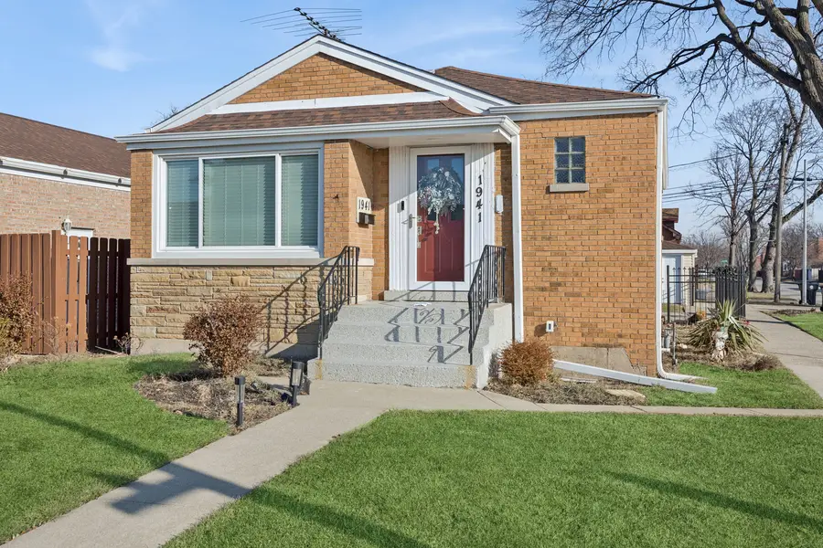 1941 S 25th Avenue, Broadview, IL 60155 - #2