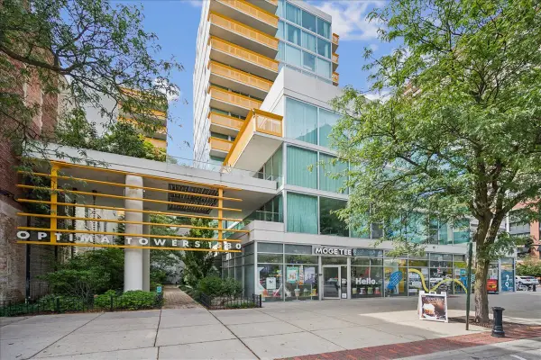1580 Sherman Avenue #PH08, Evanston, IL 60201