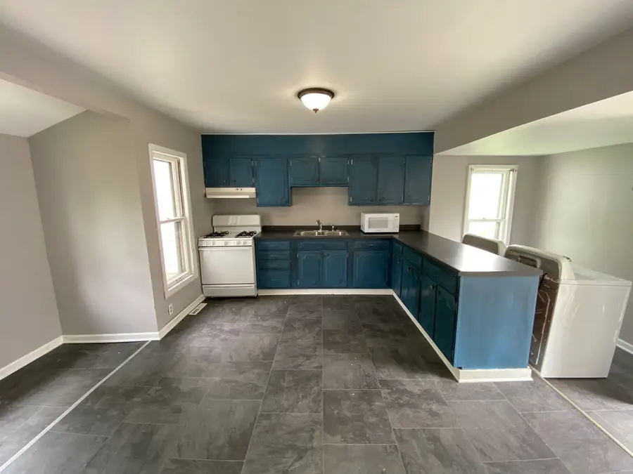 103 E Church Street, Champaign, IL 61820 - #3