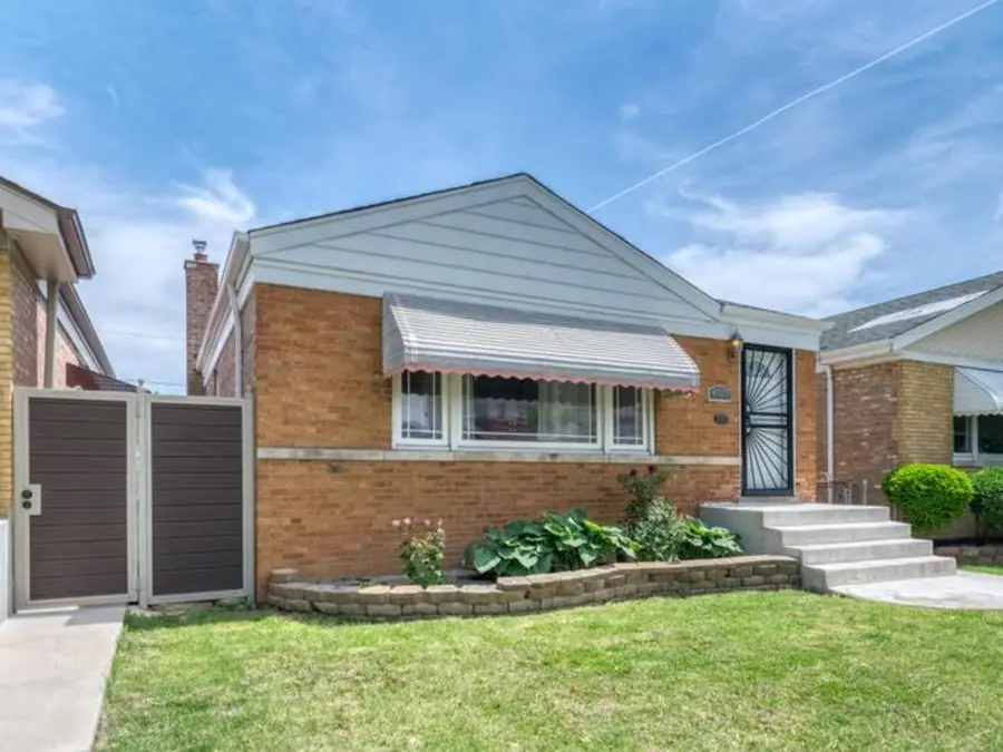 4825 S Keating Avenue, Chicago, IL 60632 - #3