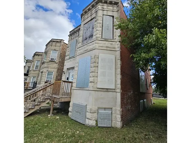 925 S Springfield Avenue, Chicago, IL 60624 - #2