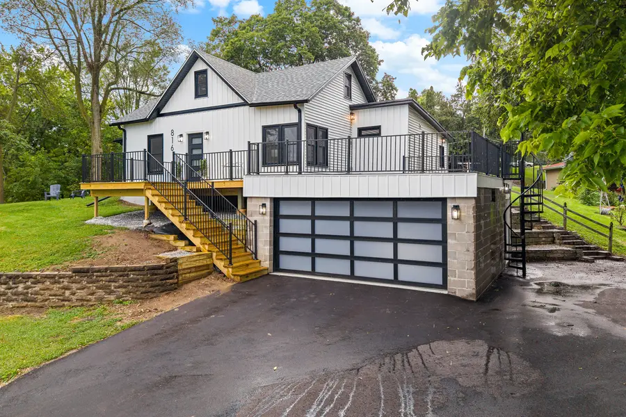 816 N 2nd Street, Le Claire, IA 52723 - #3