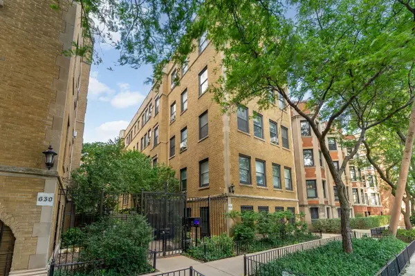 626 W Waveland Avenue #3B, Chicago, IL 60613