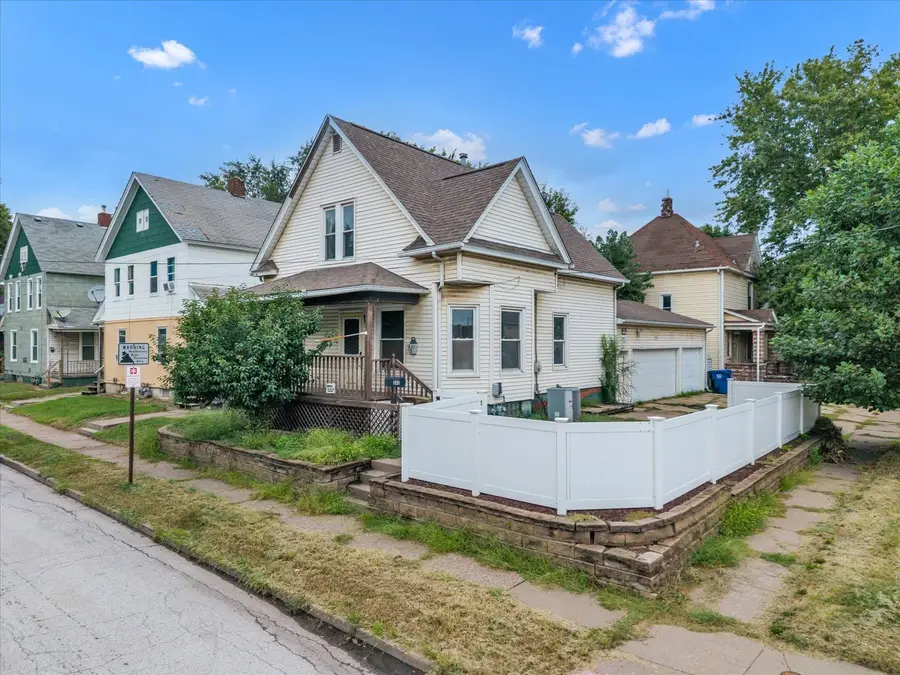 243 S Pine Street, Davenport, IA 52802 - #2