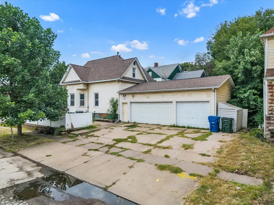243 S Pine Street, Davenport, IA 52802 - #3