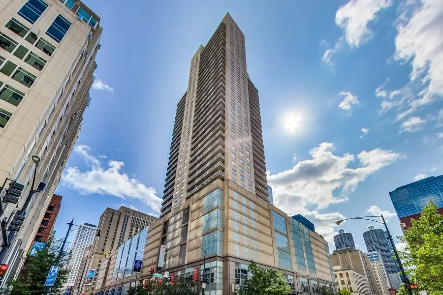 545 N Dearborn Street #1703, Chicago, IL 60654 - #1