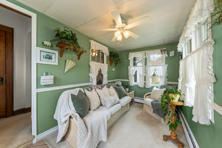 130 S Yale Avenue, Villa Park, IL 60181 - #3