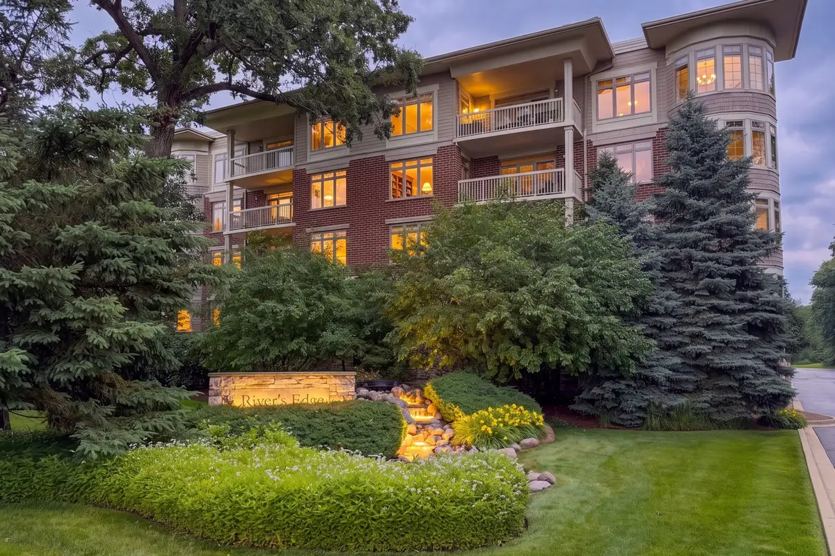 425 Benjamin Drive #302, Vernon Hills, IL 60061 - #1