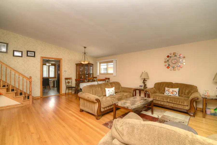 828 S Mitchell Road, Elmhurst, IL 60126 - #3
